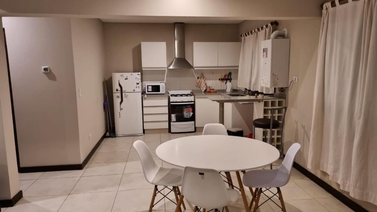 Departamento En Complejo Las Lilas Mendoza Apartment Luaran gambar