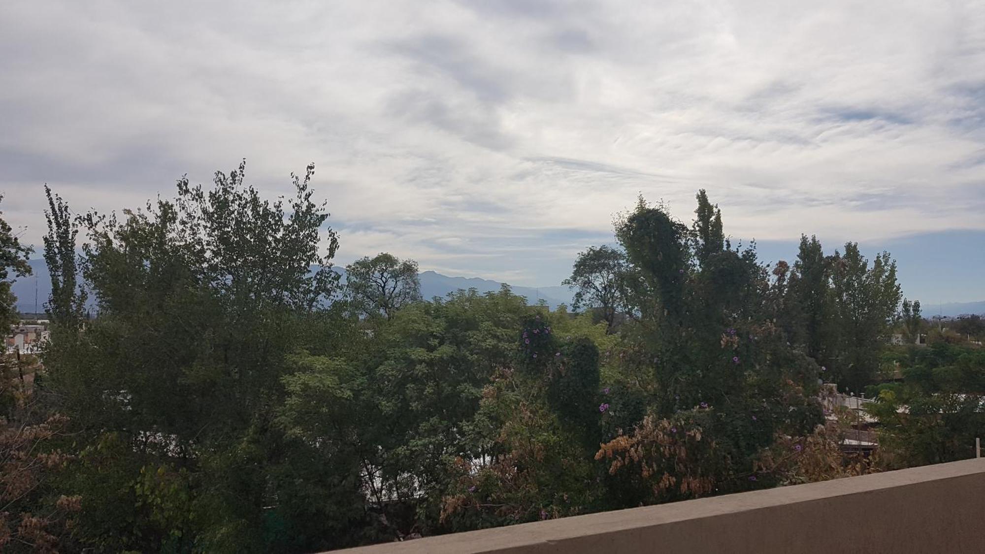 Departamento En Complejo Las Lilas Mendoza Apartment Luaran gambar