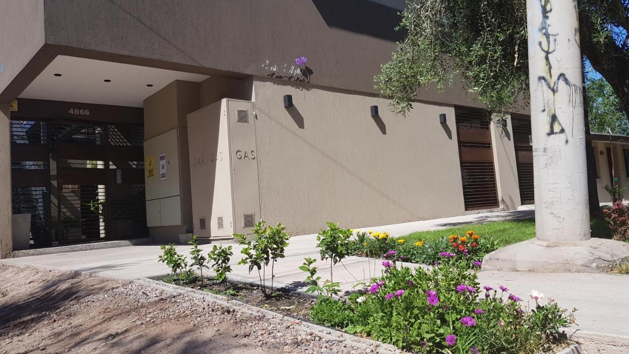 Departamento En Complejo Las Lilas Mendoza Apartment Luaran gambar